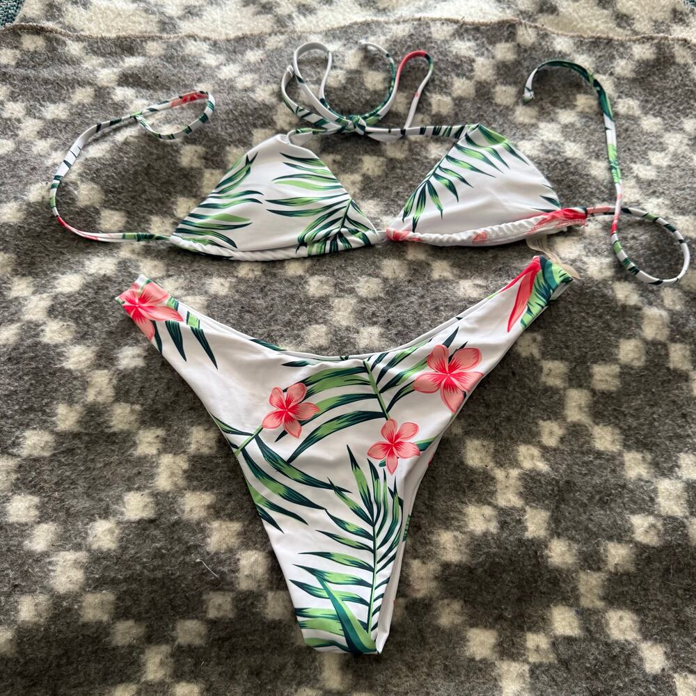 Cupshie Size‎ Large Top Tropical Cheeky Bottom Spaghetti Bikini Top Vacation